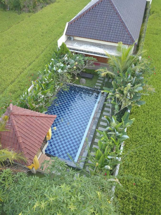 Rosseno Villa Yogyakarta Exterior photo