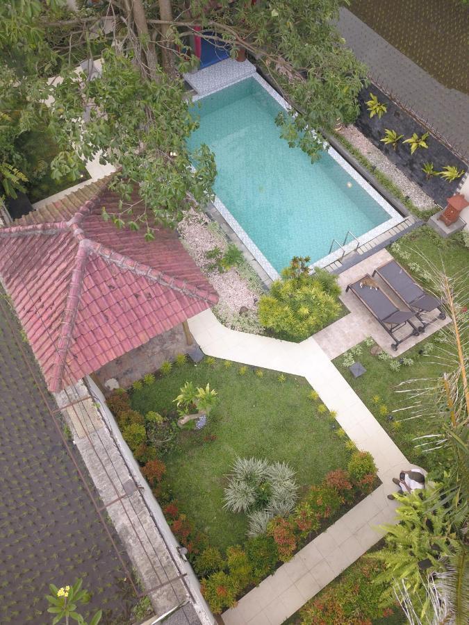 Rosseno Villa Yogyakarta Exterior photo