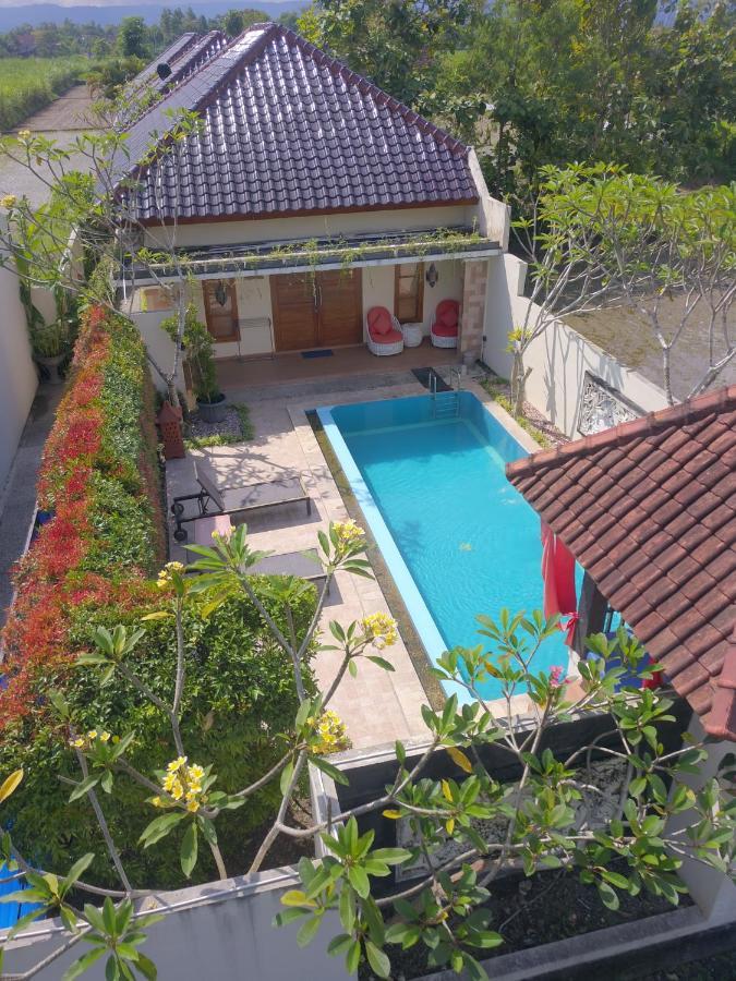 Rosseno Villa Yogyakarta Exterior photo