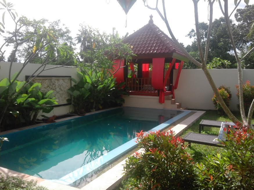 Rosseno Villa Yogyakarta Exterior photo